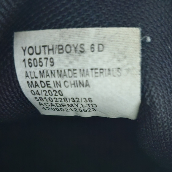 Brava Size 6 Soccer Cleats - Picture 7 of 7